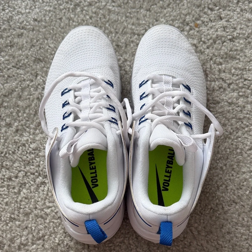 Nike White and Blue Athletic Shoes - Picture 2 of 6